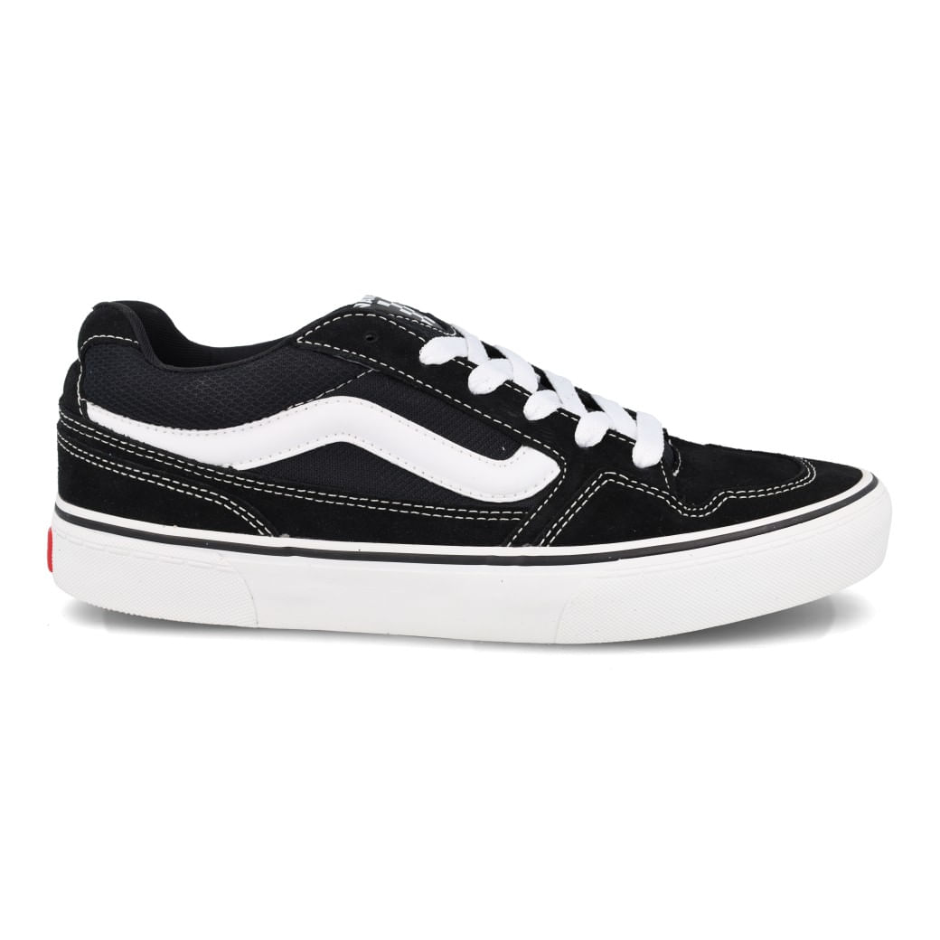 Tênis Vans Caldrone masculino preto com detalhes em branco, vista lateral direita sobre fundo branco